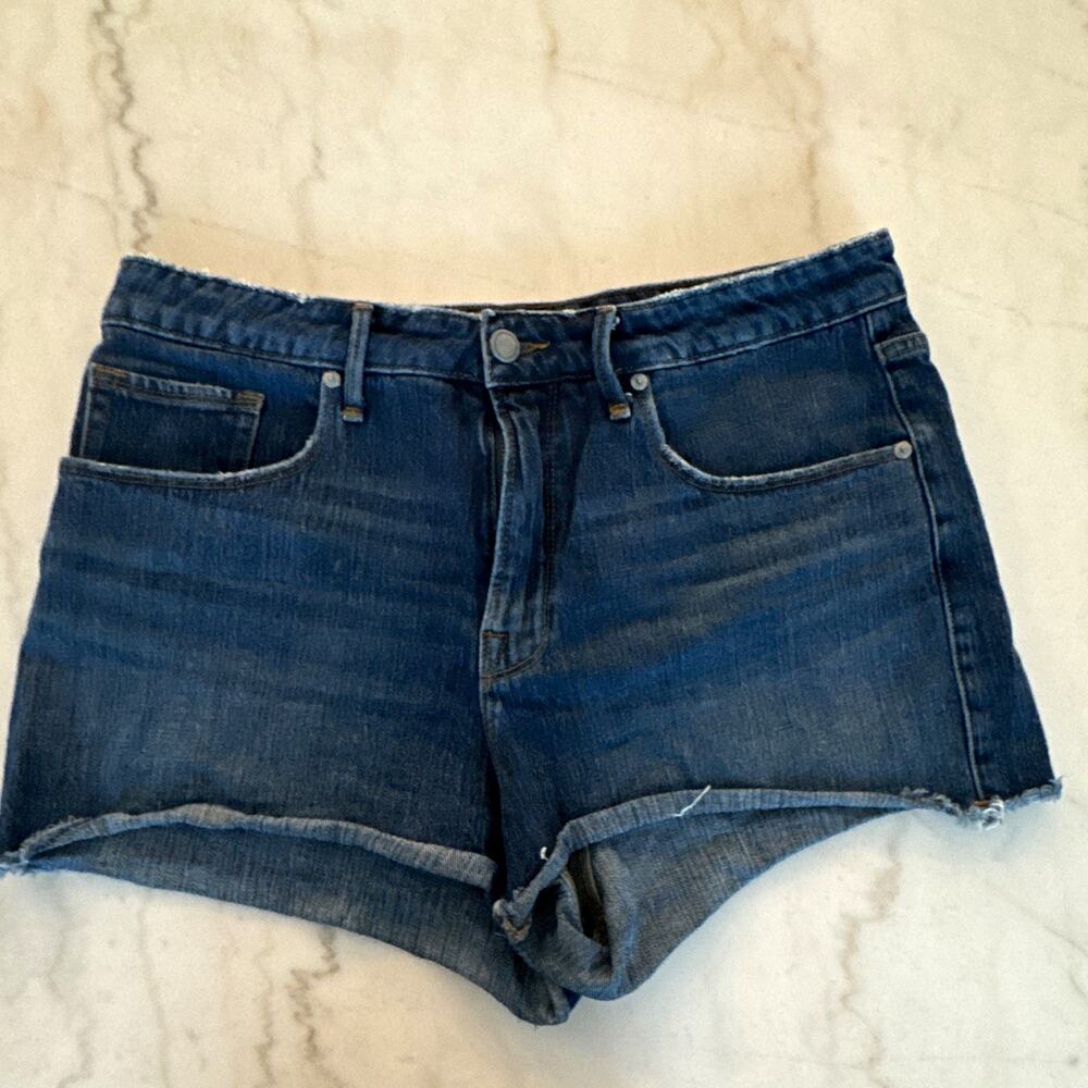 Good American Blue Denim Cotton Cut Off Shorts Mid Rise 31W 3" Pockets 0051